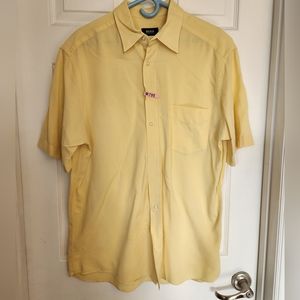 Boss Hugo Boss Men's Yellow Short Sleeve Button Up Shirt. RN 73618.‎ Size L.